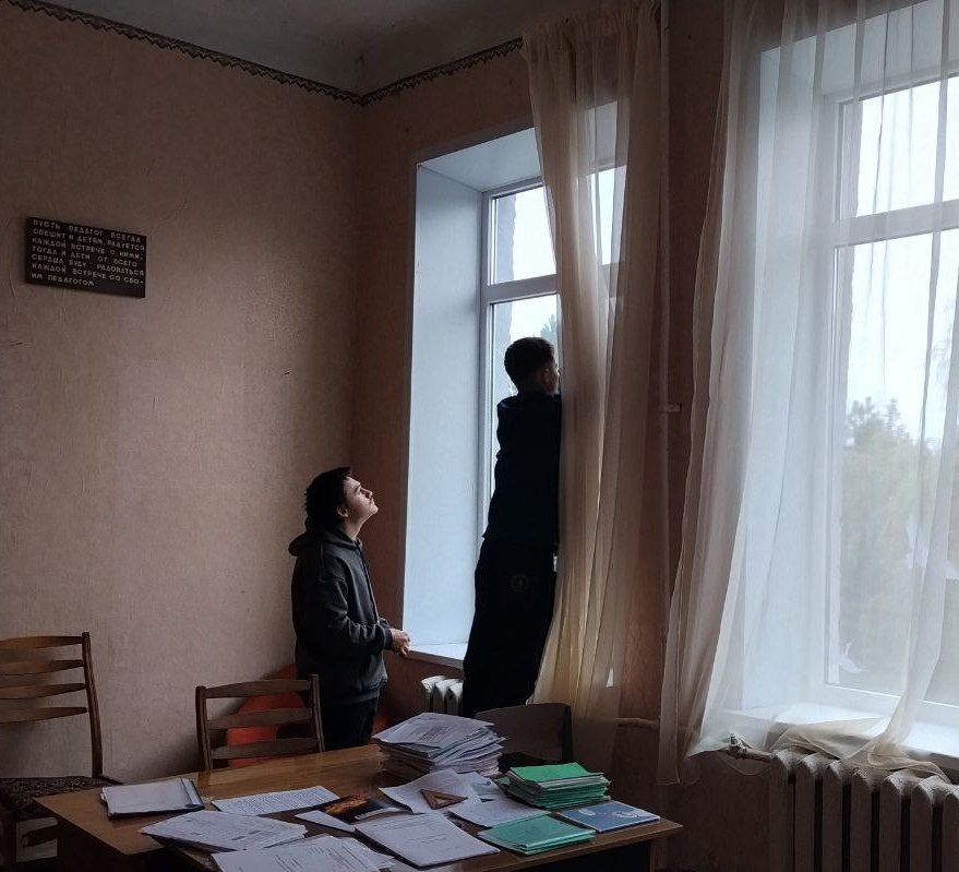 Сегодня, 22 октября, в образовательных учреждениях Кировского внутригородского района, в рамках проекта «Историческая память» Всероссийской политической партии «Единая Россия», прошла Акция памяти «День Белых Журавлей» Сегодня, 22 октября, в образовательных учреждениях Кировского внутригородского района, в рамках проекта «Историческая память» Всероссийской политической партии «Единая Россия», прошла Акция памяти «День Белых Журавлей»