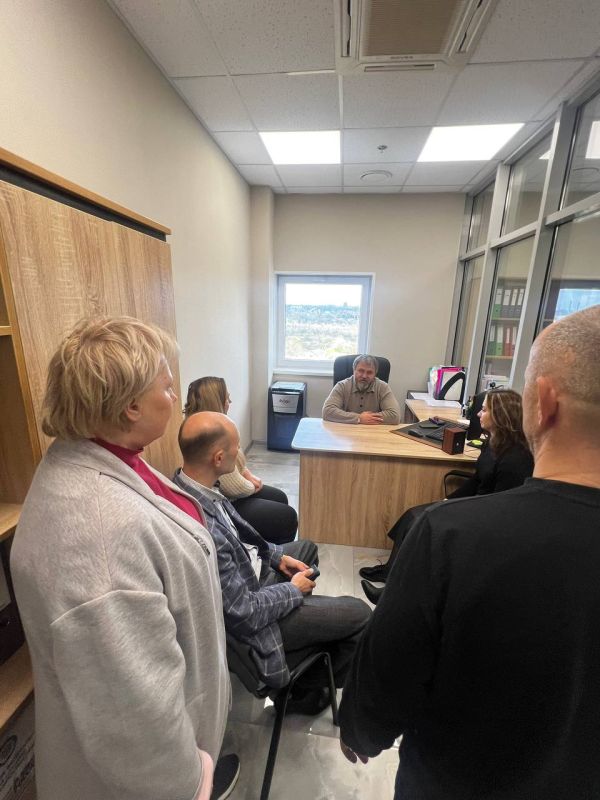 Депутат Макеевского городского совета Геннадий Гальчук провел встречу по адресу: г.о. Макеевка, г. Макеевка, 250-летия Донбасса, 74 Депутат Макеевского городского совета Геннадий Гальчук провел встречу по адресу: г.о. Макеевка, г. Макеевка, 250-летия Донбасса, 74