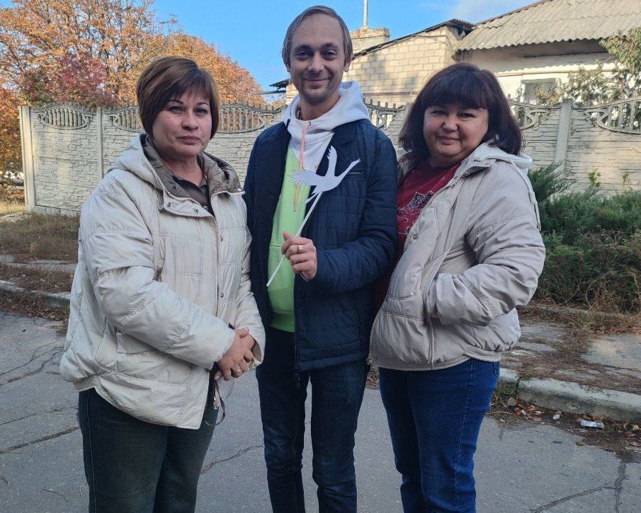 В Кировском внутригородском районе прошла акция «Белые журавли» В Кировском внутригородском районе прошла акция «Белые журавли»