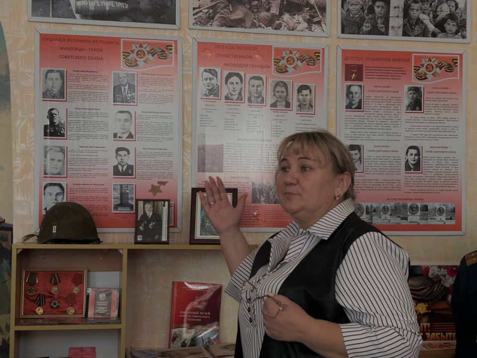 В рамках проекта "Учиться в Донбассе" (трек "Школьный музей") и проекта "Дети - детям" в историко-краеведческом музее "Память" на базе ГБОУ "СШ №16 Г.О. МАКЕЕВКА" был проведён день открытых дверей В рамках проекта "Учиться в Донбассе" (трек "Школьный музей") и проекта "Дети - детям" в историко-краеведческом музее "Память" на базе ГБОУ "СШ №16 Г.О. МАКЕЕВКА" был проведён день открытых дверей