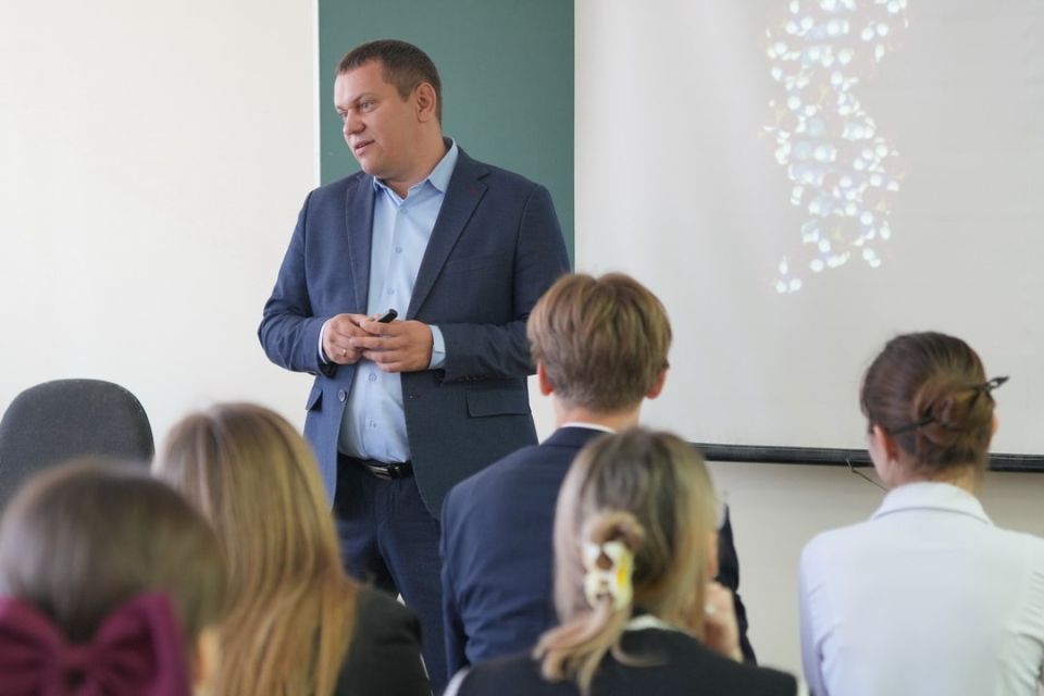 Олег Трофимов: В регионе дан старт циклу республиканских уроков «Основы генетики» Олег Трофимов: В регионе дан старт циклу республиканских уроков «Основы генетики»