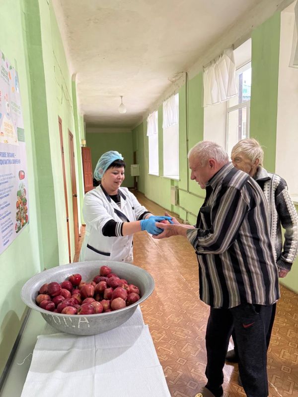 Городская клиническая больница № 1 г. Макеевки поддержала инициативу по популяризации здорового питания Городская клиническая больница № 1 г. Макеевки поддержала инициативу по популяризации здорового питания