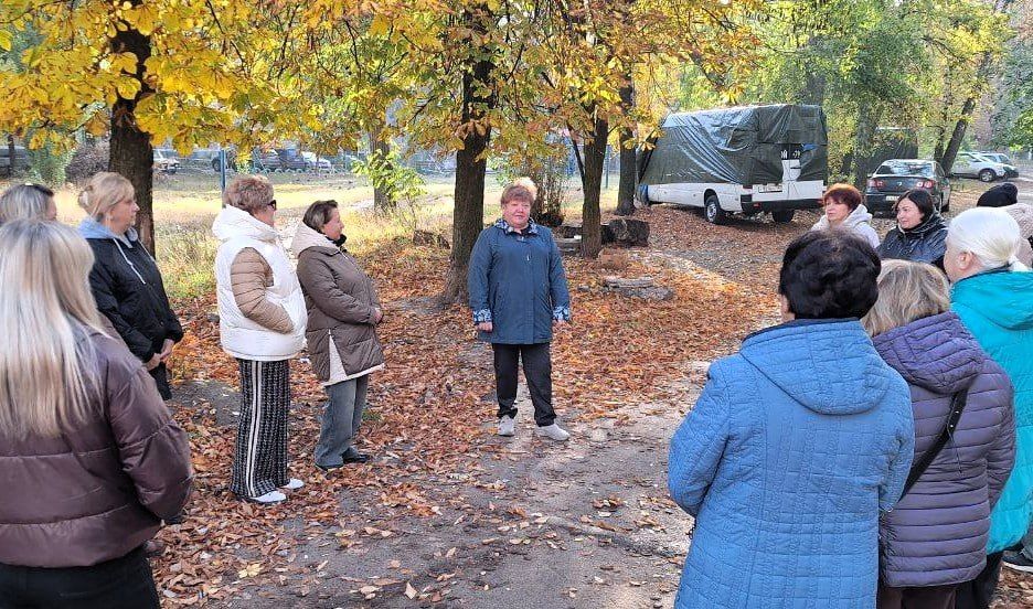 24 октября спикер Галина Егорова провела встречу с населением возле дома № 10 Второго микрорайона