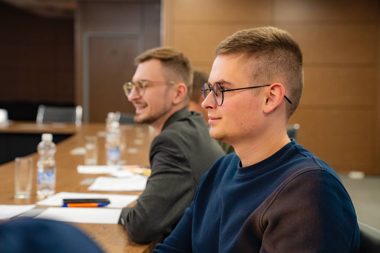 Александр Подгорный: На совещании волонтерского штаба #МЫВМЕСТЕ.Вода подвели промежуточные итоги работы Александр Подгорный: На совещании волонтерского штаба #МЫВМЕСТЕ.Вода подвели промежуточные итоги работы