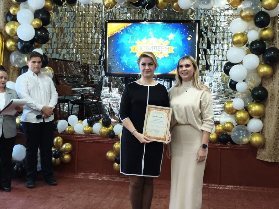 ������� ������ ���� "�� 11 �.�. ��������" ������ �������� ������!������������ � �������� ������� ����� � 90-������ �� ��� ���������!�