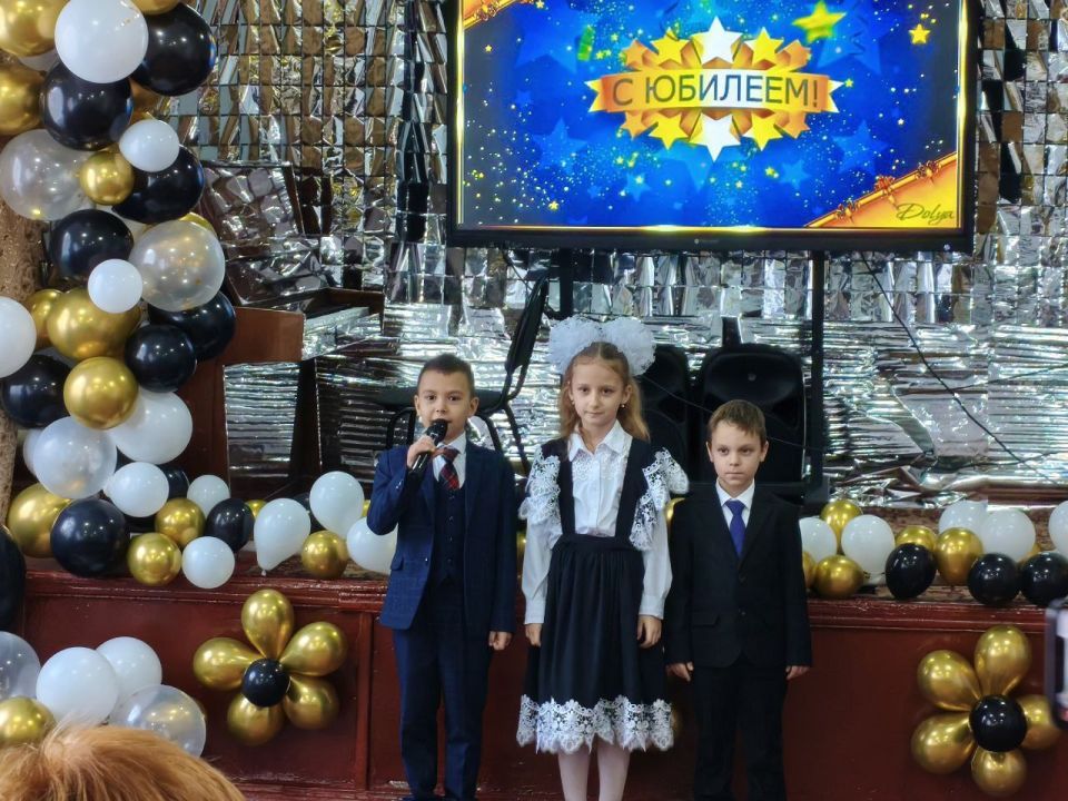 ������� ������ ���� "�� 11 �.�. ��������" ������ �������� ������!������������ � �������� ������� ����� � 90-������ �� ��� ���������!�