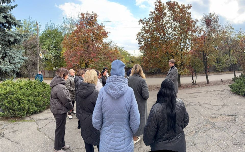 В Кировском внутригородском районе, в рамках поручения Главы Республики Дениса Пушилина, продолжаются встречи с населением на подведомственной территории В Кировском внутригородском районе, в рамках поручения Главы Республики Дениса Пушилина, продолжаются встречи с населением на подведомственной территории