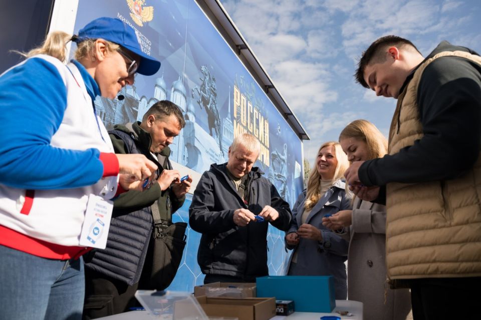 Фотоальбом из Макеевки. Помимо тёплых воспоминаний о городе и ярких впечатлений от фестиваля «Проводник истории», мы привезли из Макеевки сотни фотографий