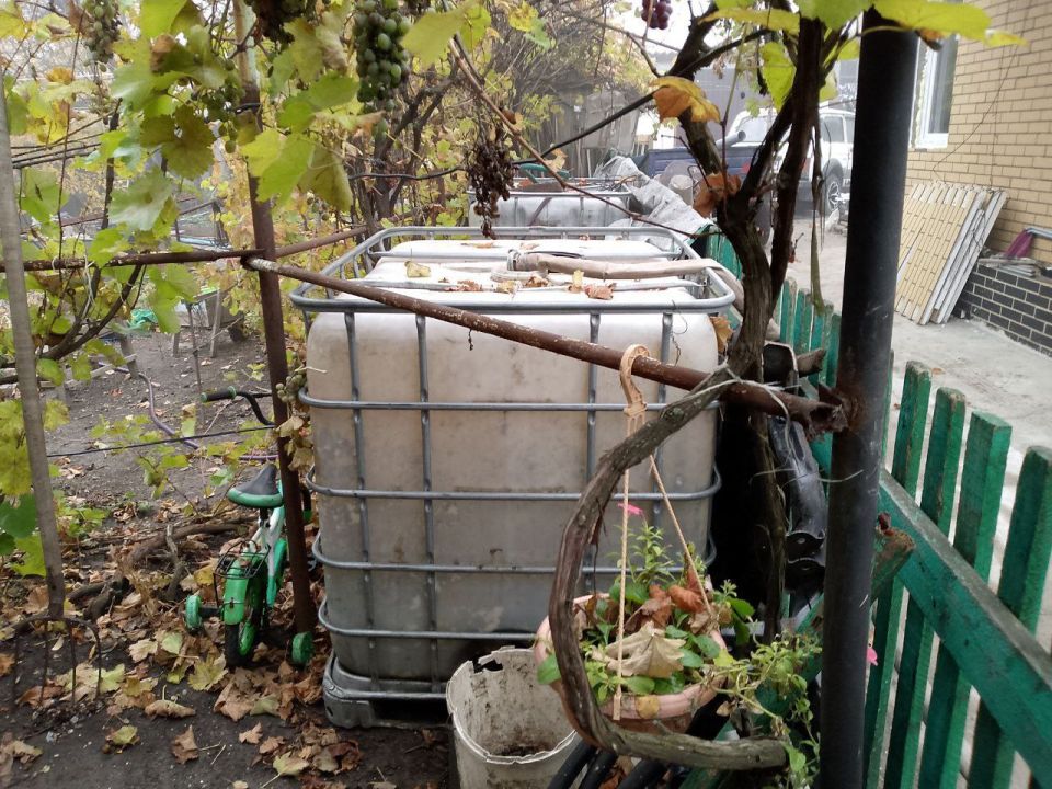 В Кировском внутригородском районе при поддержке региона-шефа Московская область продолжается подвоз воды для жителей домов, в которые в установленный графиком день не поступила вода В Кировском внутригородском районе при поддержке региона-шефа Московская область продолжается подвоз воды для жителей домов, в которые в установленный графиком день не поступила вода