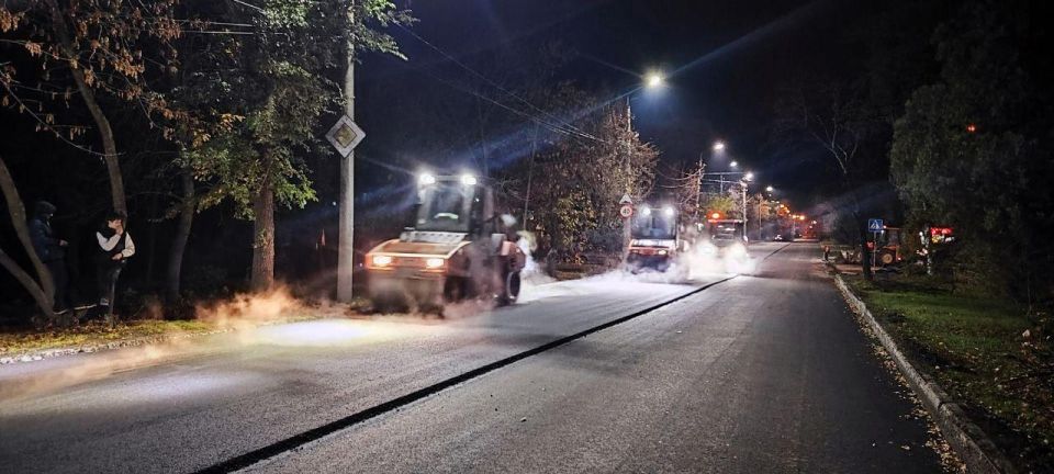 Дорожники Московской области с 2022 года восстановили в ДНР свыше 140 километров дорог Дорожники Московской области с 2022 года восстановили в ДНР свыше 140 километров дорог