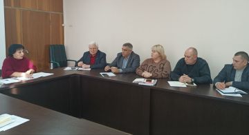 Валентина Харлашка: Сегодня, 28 октября, провела рабочую встречу с руководителями Управ внутригородских районов Администрации городского округа Макеевка