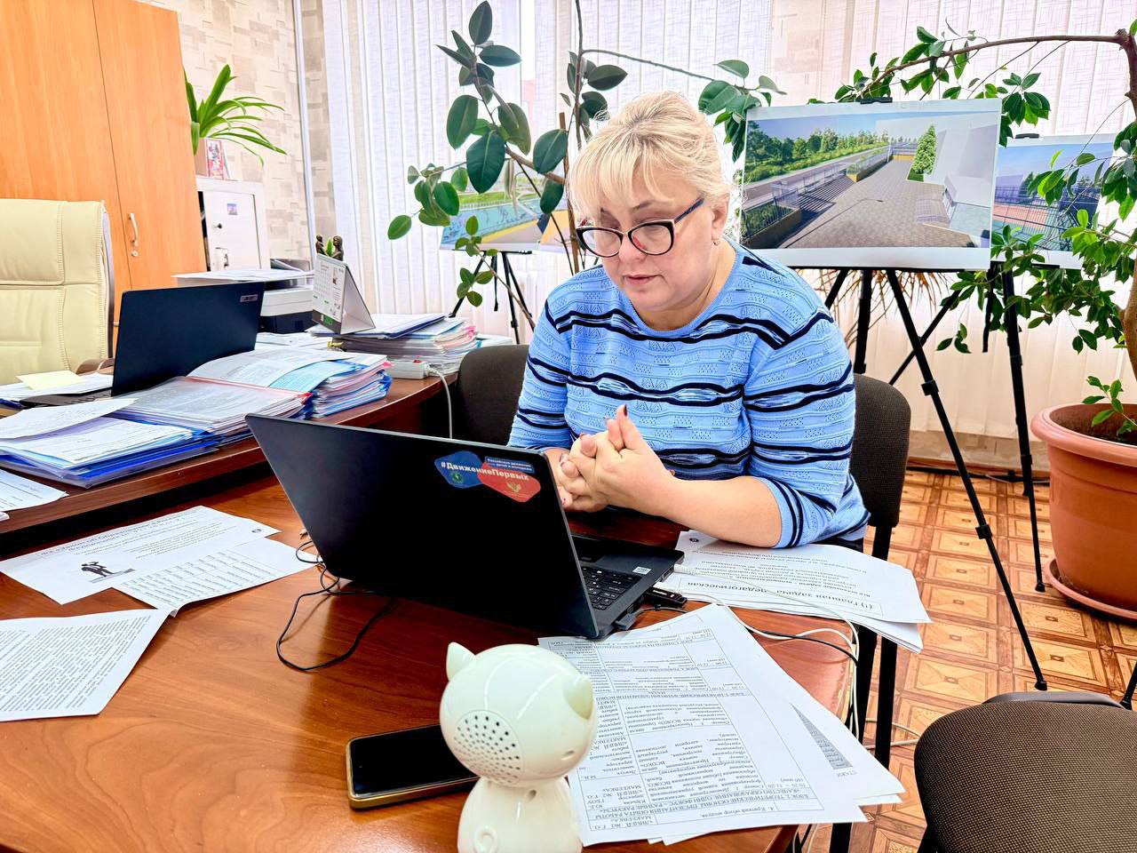 В ЛИЦЕЕ №2 УСПЕШНО ПРОШЛА СТАЖИРОВОЧНАЯ ПЛОЩАДКА: ОТ ПРАКТИКИ К РЕФЛЕКСИИ   28.10.2025 года в ГБОУ «ЛИЦЕЙ №2 Г.О. МАКЕЕВКА» стартовало первое занятие региональной стажировочной площадки «Управленческая команда как субъект... В ЛИЦЕЕ №2 УСПЕШНО ПРОШЛА СТАЖИРОВОЧНАЯ ПЛОЩАДКА: ОТ ПРАКТИКИ К РЕФЛЕКСИИ   28.10.2025 года в ГБОУ «ЛИЦЕЙ №2 Г.О. МАКЕЕВКА» стартовало первое занятие региональной стажировочной площадки «Управленческая команда как субъект...