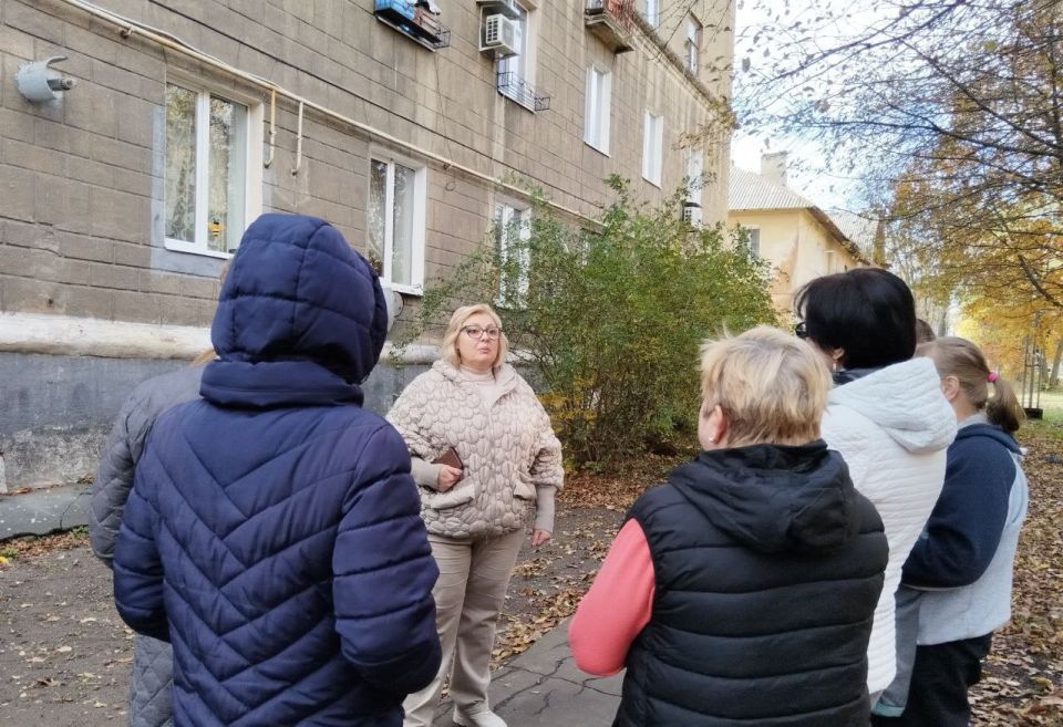 В рамках поручения Главы ДНР Дениса Пушилина, в Кировском внутригородском районе продолжаются встречи с населением на подведомственной территории В рамках поручения Главы ДНР Дениса Пушилина, в Кировском внутригородском районе продолжаются встречи с населением на подведомственной территории