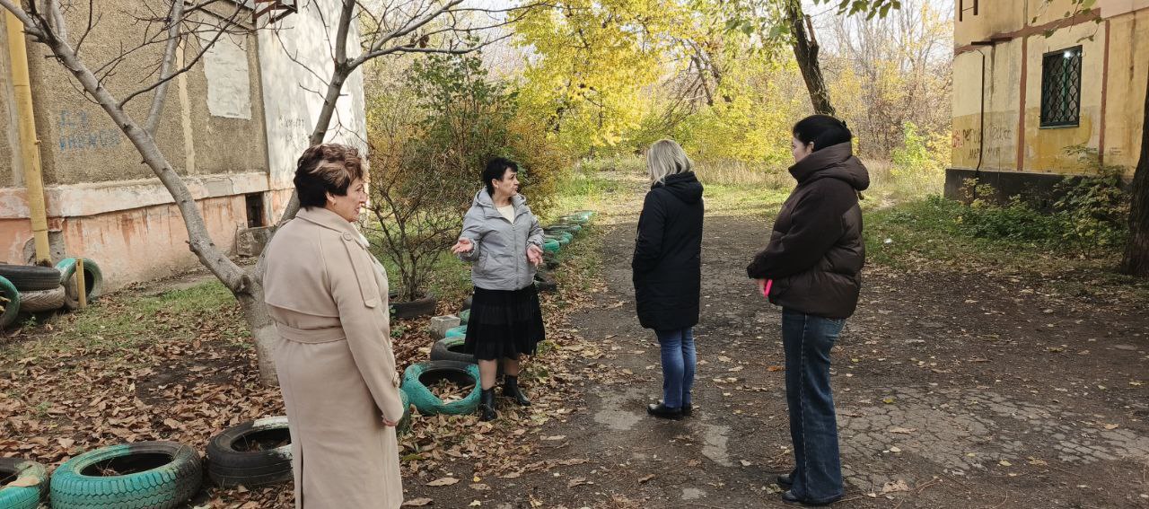 Сегодня, 30 октября, спикер Елена Минакова провела встречу по адресу: г. Макеевка, кв-л Металлург, 6