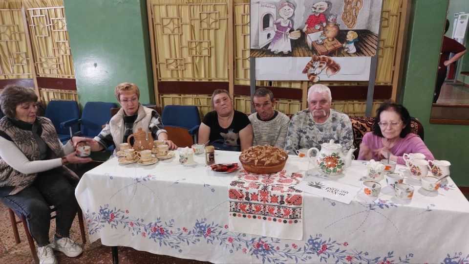 Сегодня, 31 октября, в рамках мероприятий Всероссийского фестиваля русской кухни, приуроченных ко Дню народного единства, в пункте временного размещения и питания, развернутого на базе МБУ «Дворец культуры им. Воровского... Сегодня, 31 октября, в рамках мероприятий Всероссийского фестиваля русской кухни, приуроченных ко Дню народного единства, в пункте временного размещения и питания, развернутого на базе МБУ «Дворец культуры им. Воровского...