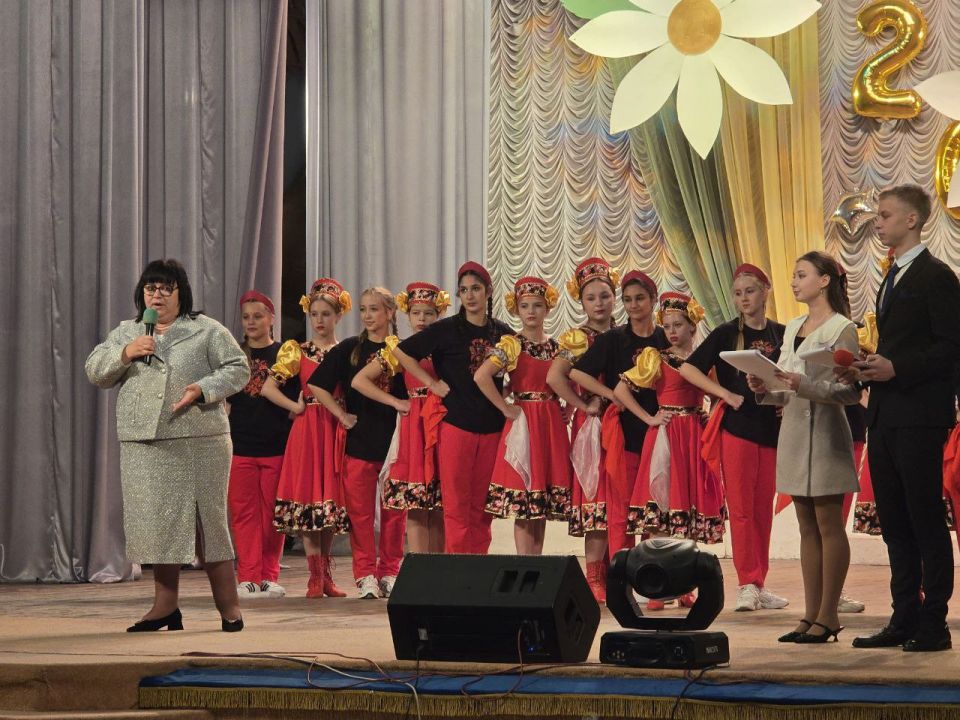 31 октября 2025 года состоялся фестиваль «Единым духом мы сильны», посвященный Дню народного единства 31 октября 2025 года состоялся фестиваль «Единым духом мы сильны», посвященный Дню народного единства