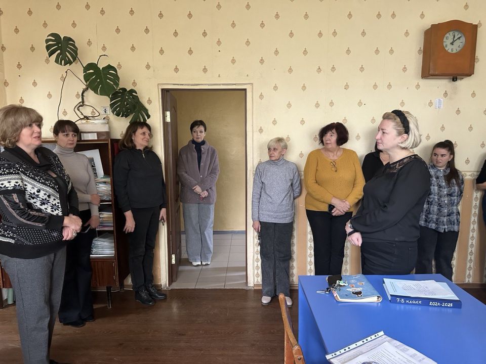 Сегодня, 1 ноября, спикер Оксана Рыжикова провела встречу по адресу: г.о. Макеевка, г. Макеевка, кв-л Гвардейский, 29 Сегодня, 1 ноября, спикер Оксана Рыжикова провела встречу по адресу: г.о. Макеевка, г. Макеевка, кв-л Гвардейский, 29