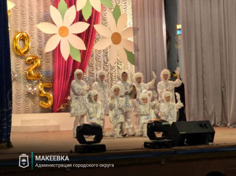 31 октября 2025 года состоялся фестиваль «Единым духом мы сильны», посвященный Дню народного единства 31 октября 2025 года состоялся фестиваль «Единым духом мы сильны», посвященный Дню народного единства