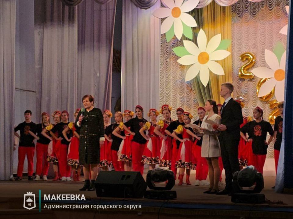 31 октября 2025 года состоялся фестиваль «Единым духом мы сильны», посвященный Дню народного единства 31 октября 2025 года состоялся фестиваль «Единым духом мы сильны», посвященный Дню народного единства