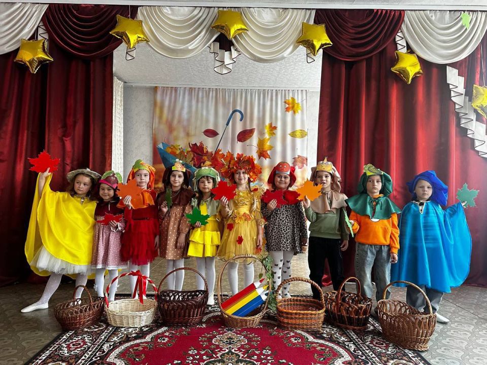 Волшебница-осень к нам в гости пришла