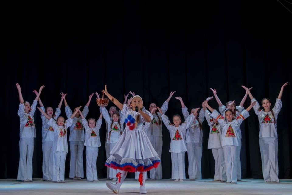 1 ������ � ���������� ������ �� ������� ��������������� ���������� � ��� "��������� ������ �������� ��. �. �. ����������" ��������� ��������� ������������ ������� "�� �����', � ����� ���������� ������� "�������� ����� ������"