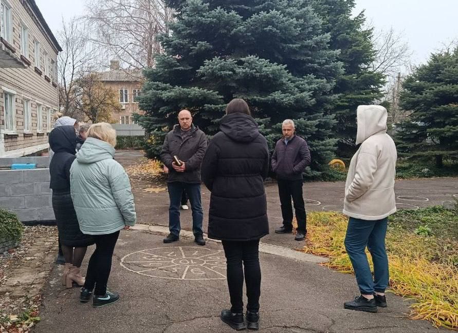 5 ноября первый заместитель руководителя Управы Советского внутригородского района Администрации городского округа Макеевка Сергей Савельев провел встречу с жителями района вблизи ГКДОУ «Детский сад № 82 общеразвивающего...