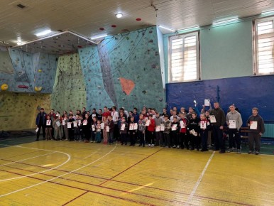 4      ( , )       ,   