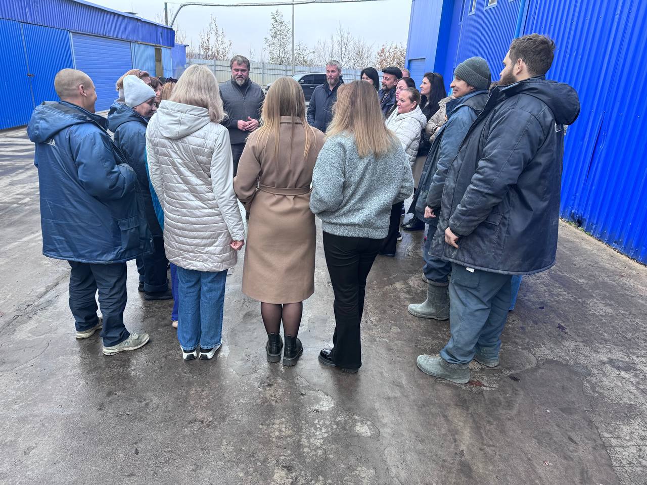 5 ноября депутат Макеевского городского совета Геннадий Гальчук провел встречу по адресу: г. Макеевка, ул. 250-летия Донбасса, 74 5 ноября депутат Макеевского городского совета Геннадий Гальчук провел встречу по адресу: г. Макеевка, ул. 250-летия Донбасса, 74