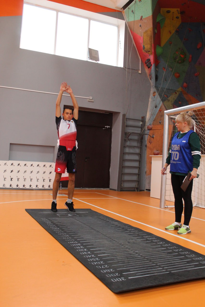 Сегодня, 10 ноября 2025 года, на базе МБУ ЦФЗН "Спорт для всех" состоялось мероприятие первого этапа сдачи нормативов Всероссийского физкультурно-спортивного комплекса "Готов к труду и обороне" Сегодня, 10 ноября 2025 года, на базе МБУ ЦФЗН "Спорт для всех" состоялось мероприятие первого этапа сдачи нормативов Всероссийского физкультурно-спортивного комплекса "Готов к труду и обороне"