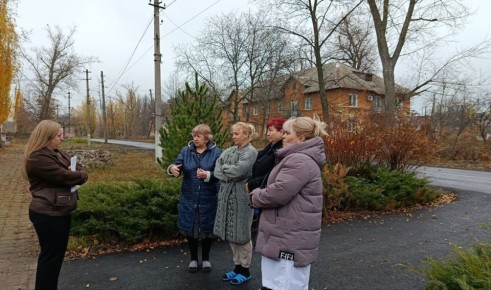 11                          38