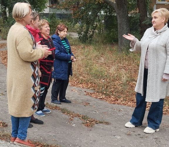 �������, 12 ������, ������� ����������� ���������� ������ ����� ��������� ������ ������� �� ������: �.�. ��������, �. ��������, ��. ��������, 24