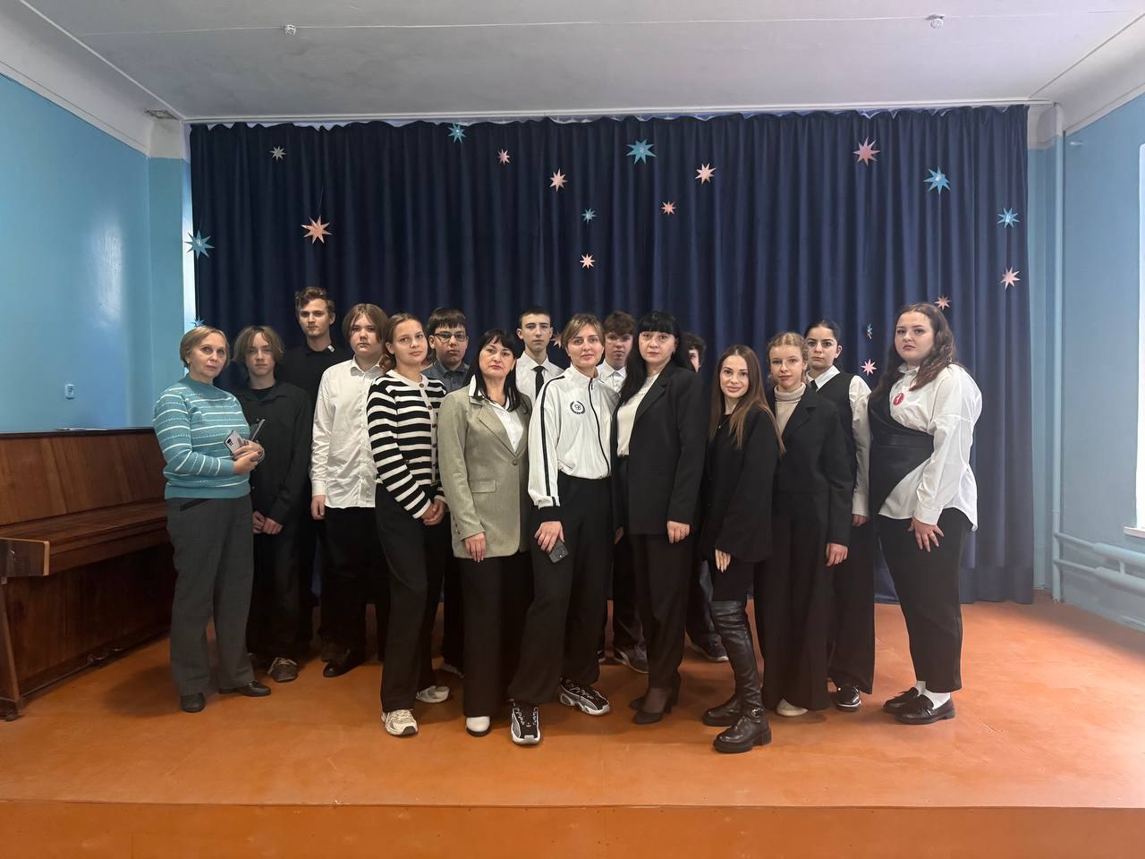 С целью реализации партийного проекта «Новая Школа», 11 ноября в Макеевке состоялись встречи с учащимися СШ № 4, СШ № 7, СШ № 47 С целью реализации партийного проекта «Новая Школа», 11 ноября в Макеевке состоялись встречи с учащимися СШ № 4, СШ № 7, СШ № 47