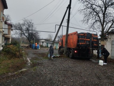 Валентина Харлашка: Провела мониторинг подвоза технической воды жителям Кировского района по улицам Кремлевская и Чудская
