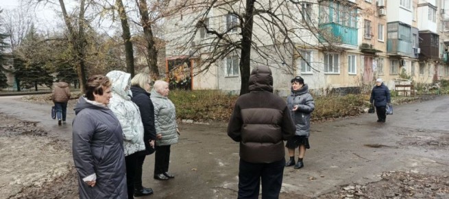 Сегодня, 13 ноября, спикер Елена Минакова провела встречу по адресу: г. Макеевка, кв-л Металлург, 5