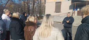 Сегодня, 14 ноября лидер общественного мнения Юрий Сирош провел встречу с жителями жилого массива Горького по адресу: улица Малиновского, 57