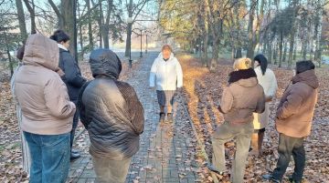 14 ноября спикер Галина Егорова провела встречу с населением в сквере по улице Гаврилова