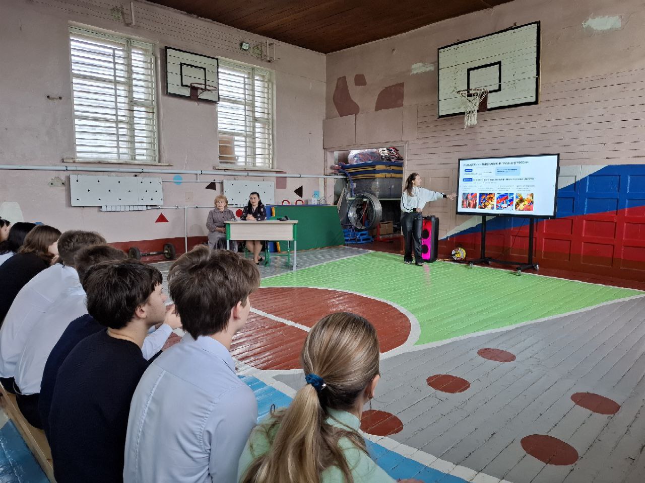 Зажигаем новые маяки. Для учащихся 9-11 классов общеобразовательных учреждений продолжается проведение увлекательных лекций «Люди-маяки: новые маршруты», посвящённые огромным возможностям, которые сегодня открыты для... Зажигаем новые маяки. Для учащихся 9-11 классов общеобразовательных учреждений продолжается проведение увлекательных лекций «Люди-маяки: новые маршруты», посвящённые огромным возможностям, которые сегодня открыты для...