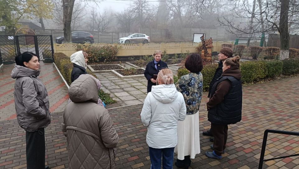 17 ноября встречу с жителями улицы Вышинского жилого массива им. Кирова провела заместитель руководителя Управы Советского внутригородского района Администрации городского округа Макеевка Надежда Прокапович