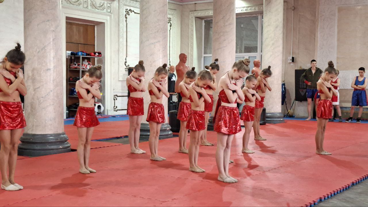 8 ноября, в сердце Горняцкого внутригородского района, начались торжественные мероприятия, посвященные знаменательной дате – 50-летию со дня его основания 8 ноября, в сердце Горняцкого внутригородского района, начались торжественные мероприятия, посвященные знаменательной дате – 50-летию со дня его основания