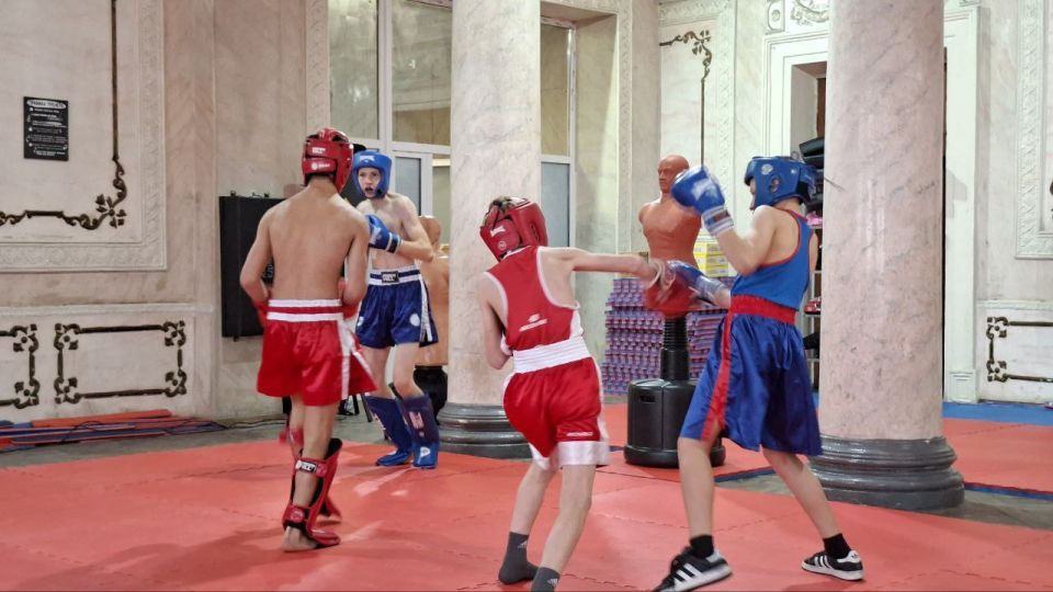 8 ������, � ������ ���������� ���������������� ������, �������� ������������� �����������, ����������� �������������� ���� � 50-����� �� ��� ��� ���������