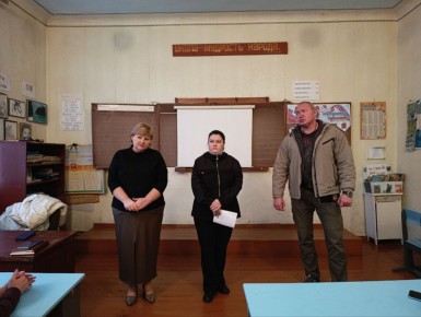 , 19                            77...