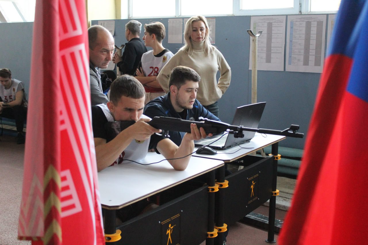 18 ноября 2025 года на базе МБУ Легкоатлетический манеж "Донецк" дан старт мероприятиям второго этапа испытаний нормативов ВФСК ГТО для учащихся из Макеевки 18 ноября 2025 года на базе МБУ Легкоатлетический манеж "Донецк" дан старт мероприятиям второго этапа испытаний нормативов ВФСК ГТО для учащихся из Макеевки