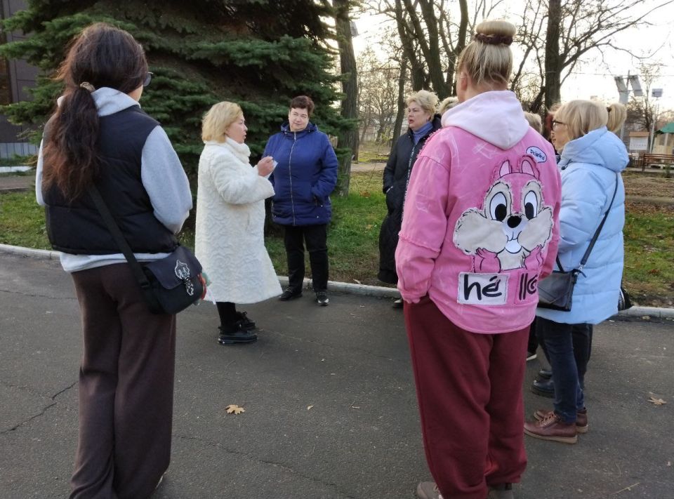 18 ноября лидер общественного мнения Людмила Гузар провела встречу с жителями жилого массива Горького по адресу: улица Малиновского, 2а