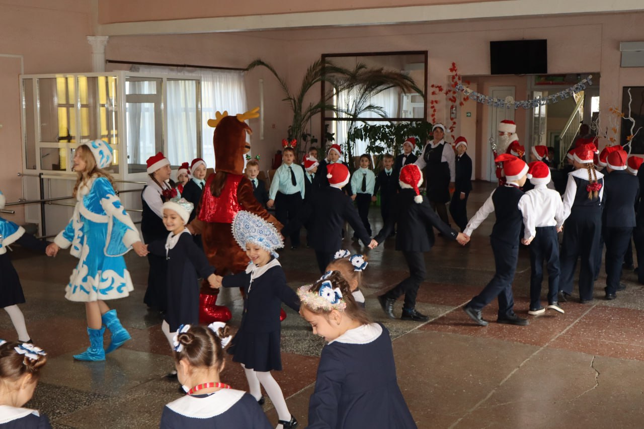 Сегодня в ГБОУ "ЛИЦЕЙ №1 Г.О. МАКЕЕВКА" царила по-настоящему волшебная атмосфера! Сегодня в ГБОУ "ЛИЦЕЙ №1 Г.О. МАКЕЕВКА" царила по-настоящему волшебная атмосфера!