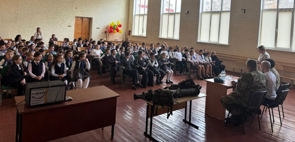 18 ������ � ���������� ����� � 5, � ������ ������� ������ ���������, ��������� ���� ��������, ���������� ��������� � ���� ������� ������ � ������ � �������� � ���������� ���������