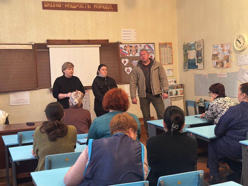 Взаимодействие с жителями Республики продолжается