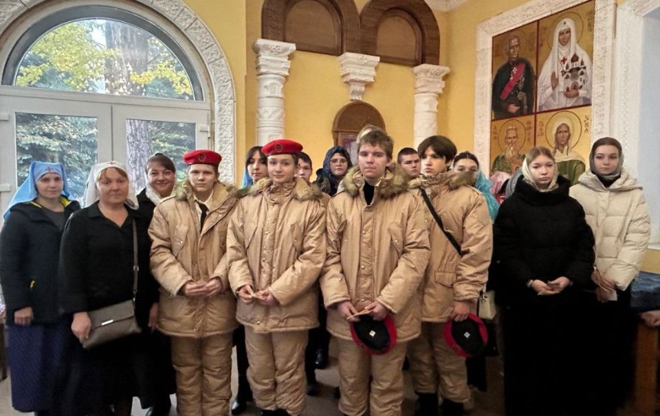 Юнармейцы посетили православный храм на территории Рудничной клинической больницы города Макеевки