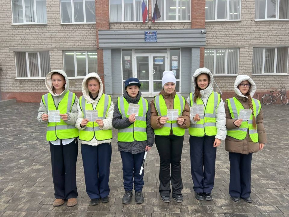 День правовых знаний... Неутомимый отряд ЮИД ГБОУ "ЛИЦЕЙ № 2 Г.О. МАКЕЕВКА"