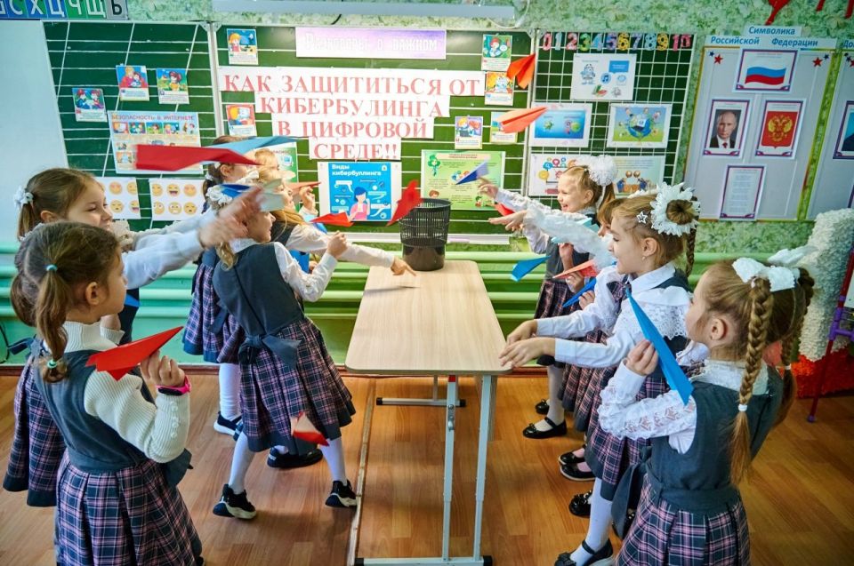 � ����� ���������� ���������� ������� "��� �������������" � ���� "�� � 5 �.�. ��������" ��������� �������� ���� "��� ���������� � �������� ����"