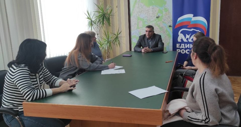 В Кировском внутригородском районе прошел Единый День приема Секретарей